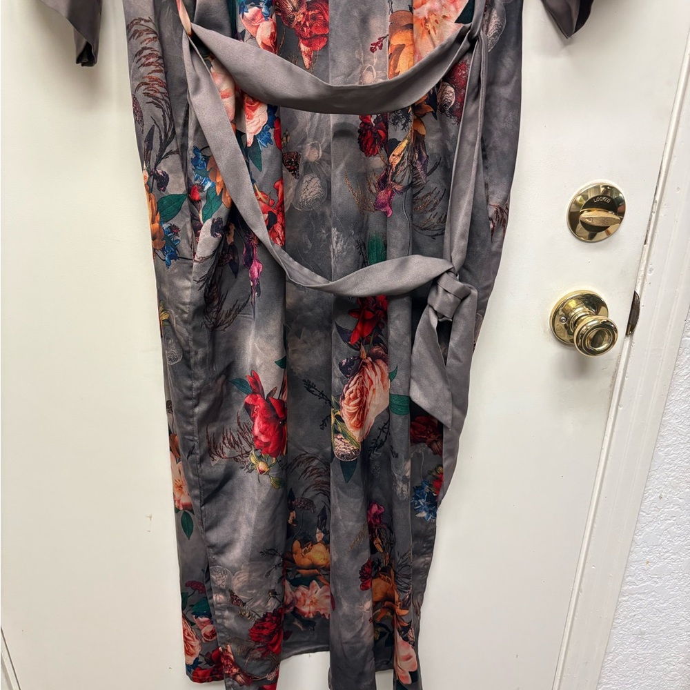 Ledamon kimono style robe - Picture 8 of 10